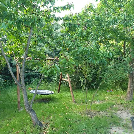 Domek Letniskowy W Zieleni Blisko Jeziora Sredzkiego Camping *