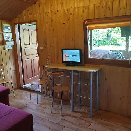 Camping Domek Letniskowy W Zieleni Blisko Jeziora Sredzkiego Środa Wielkopolska