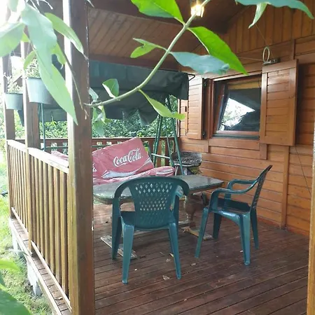 Camping Domek Letniskowy W Zieleni Blisko Jeziora Sredzkiego